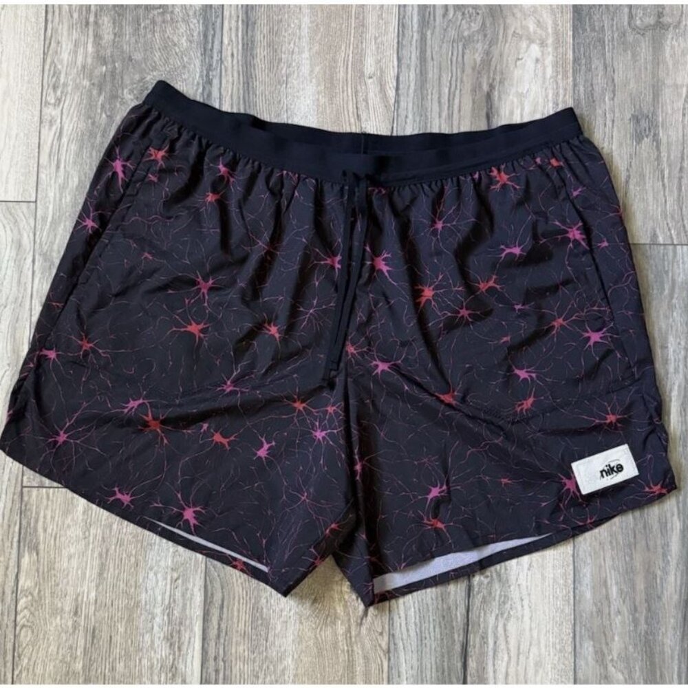 Nike Stride Running Shorts Mens XXL black Limited Edition 6.5"